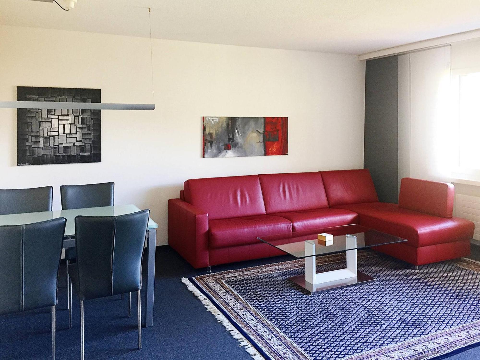 Disentiserhof C502 Luaran gambar