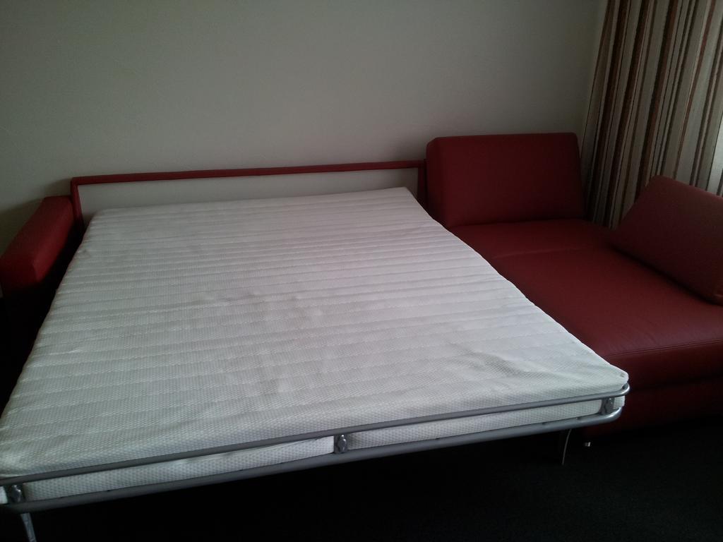Disentiserhof C502 Luaran gambar